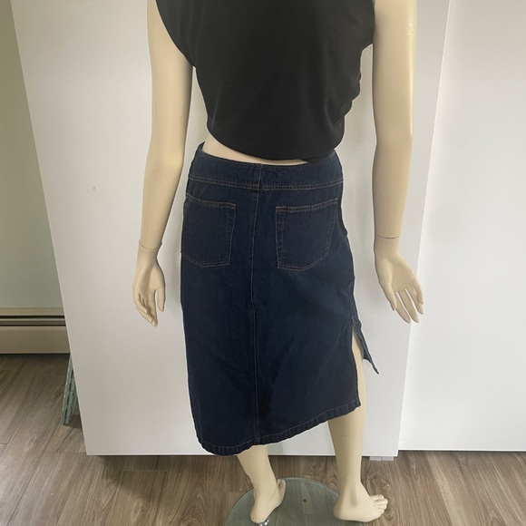 Dark Denim Skirt , Size 9, Side Slit - Picture 4 of 7